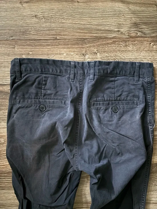 H&M Men's Skinny Fit Stretch Navy Chino Pants - Picture 5 of 6